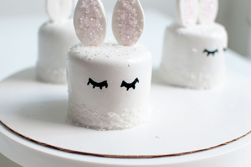 Cute Bunny Cake