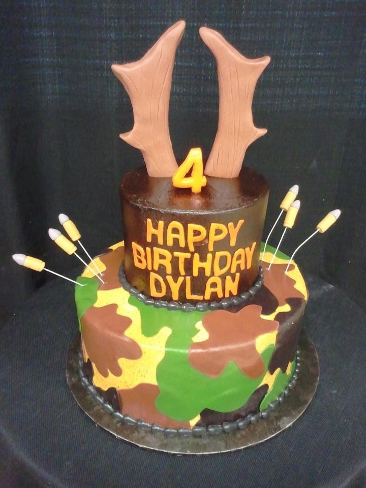 Deer Hunting Birthday Cake