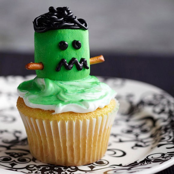 Frankenstein Marshmallow Cupcake