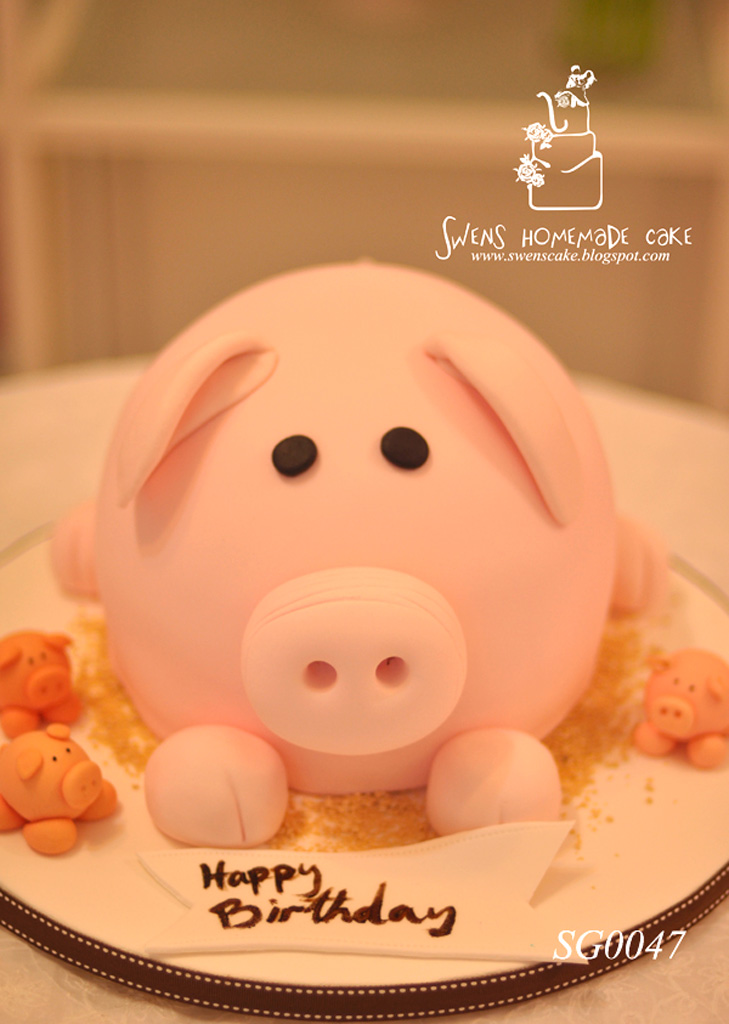 Homemade Pig Birthday Cake