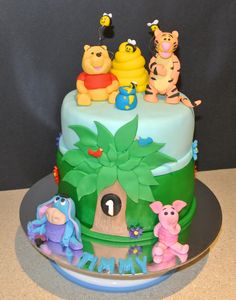 Pooh Bear Cake