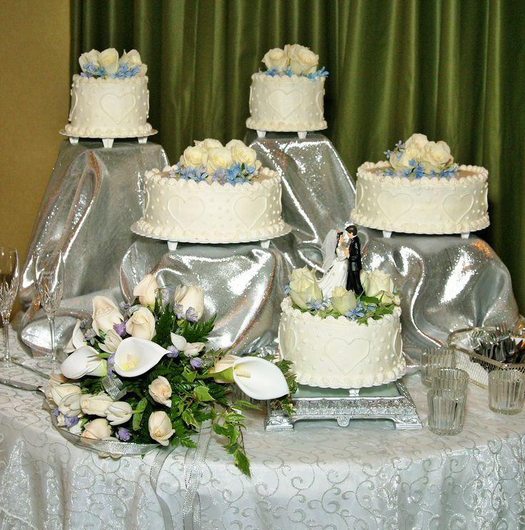 Separate Tier Wedding Cakes