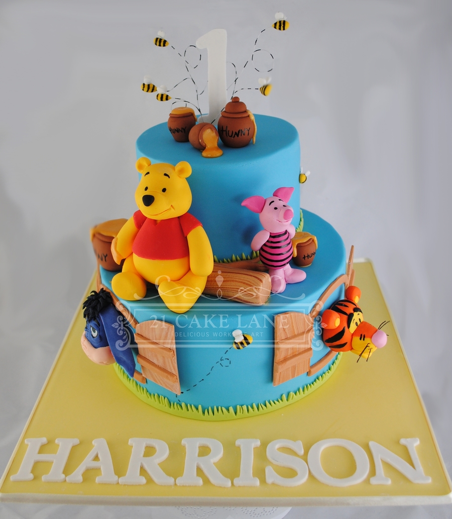 Winnie the Pooh Birthday Cake