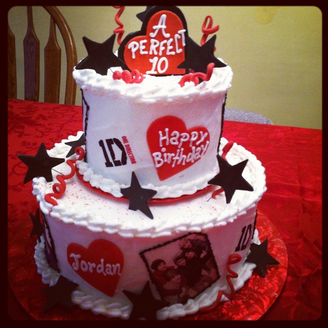 8 Photos of One Direction Cakes That Say Happy Birthday Monica