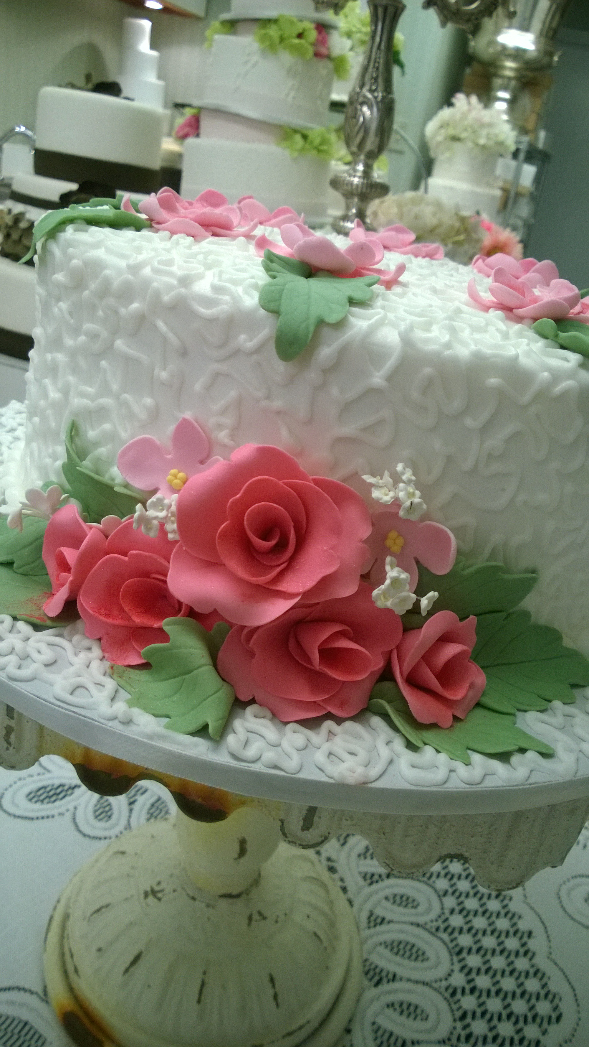 Cake with Cornelli Lace and Roses