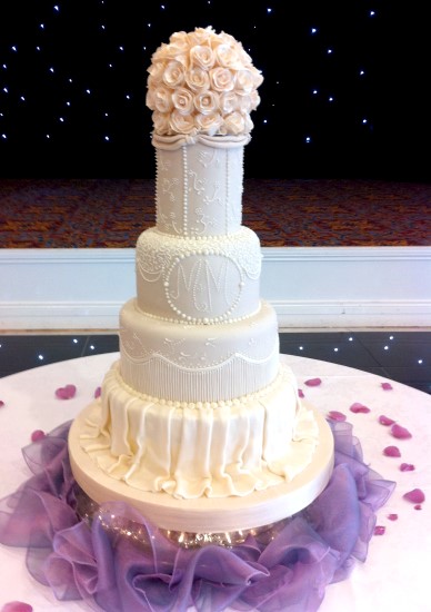 Elegant Wedding Cake