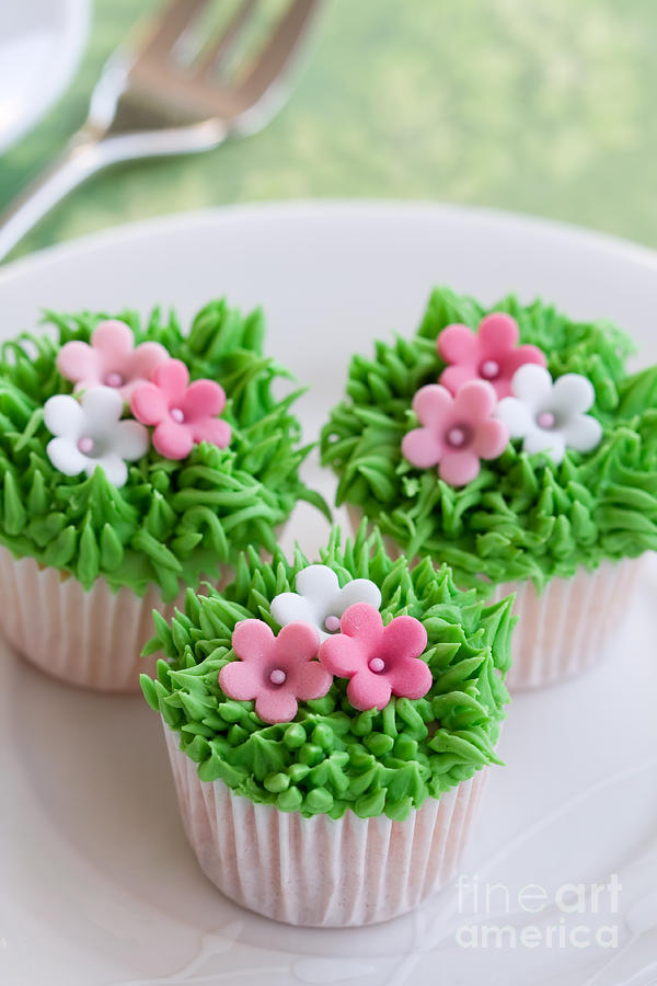 Flower Garden Cupcakes