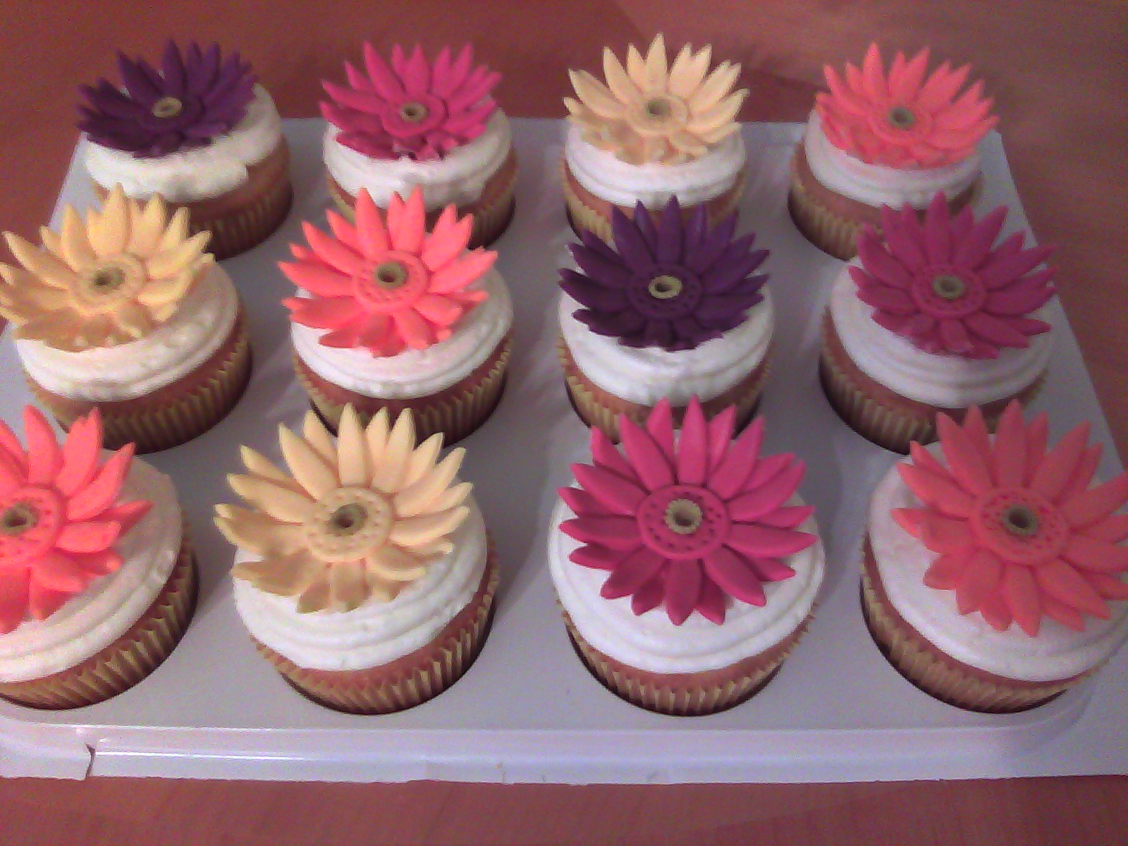 Gerber Daisy Cupcake Cake