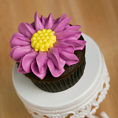 Gerber Daisy Cupcakes