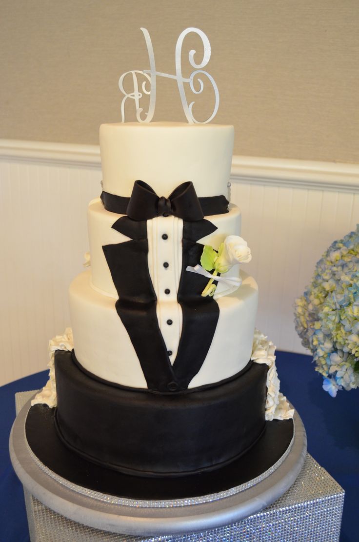 Half Batman Wedding Cake