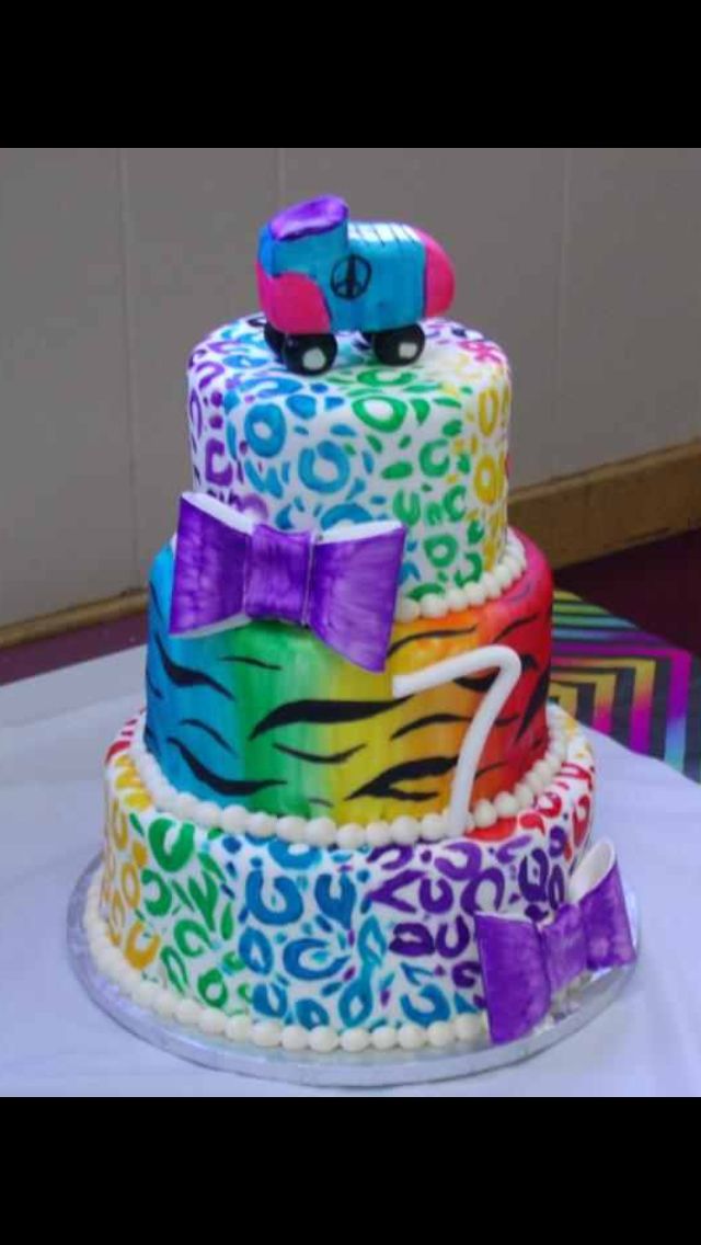 11 Photos of Colorful Animal Print Birthday Cakes