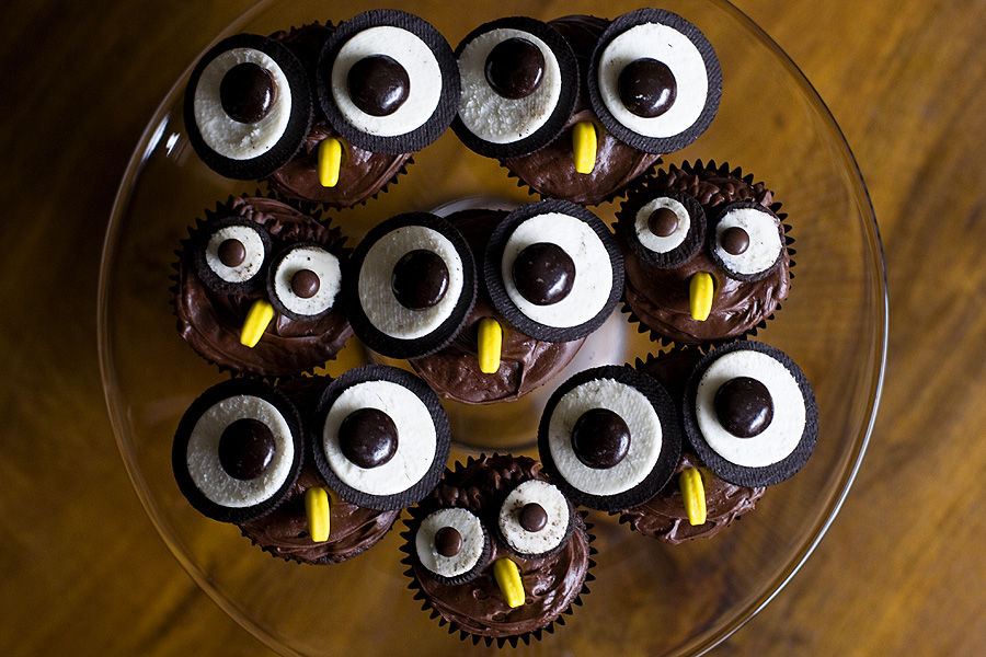 Owl Cupcakes with Oreo Eyes