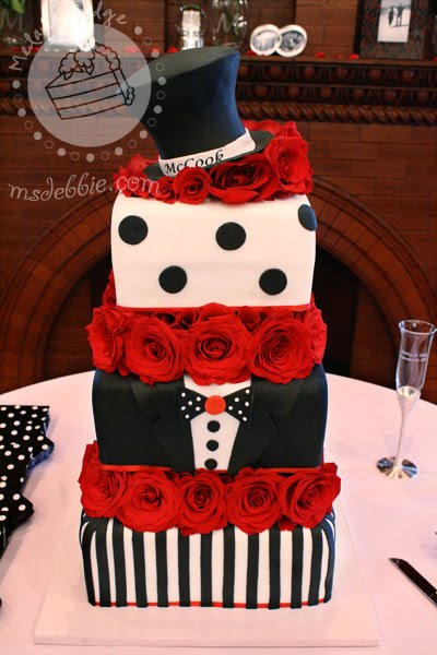 Red White and Black Themed Wedding Cakes