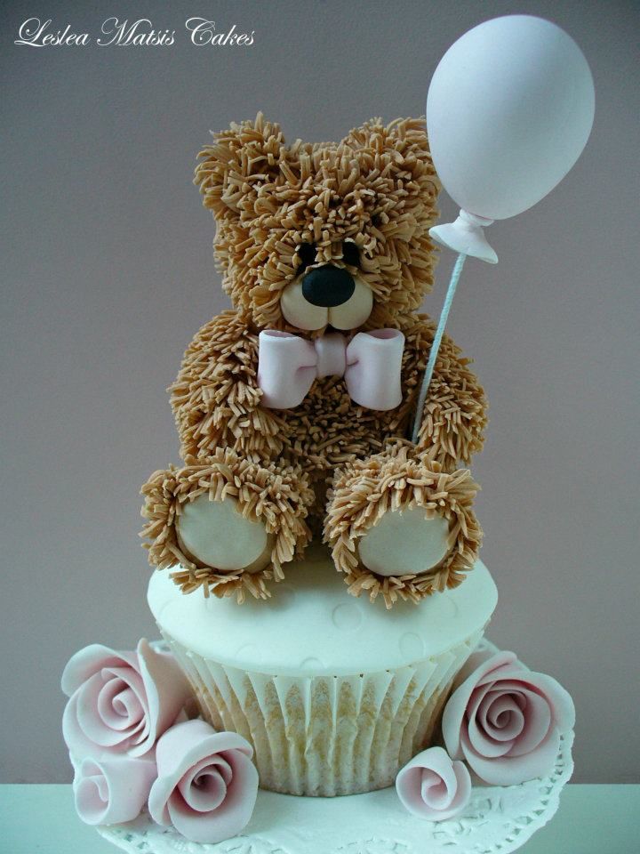 Teddy Bear Cupcake Cake