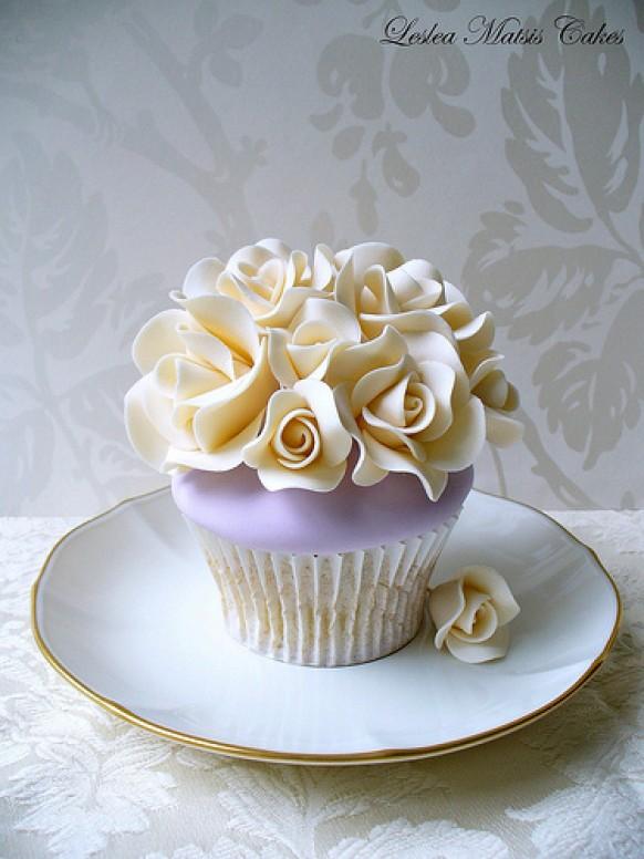 Beautiful Rose Cupcake Cake