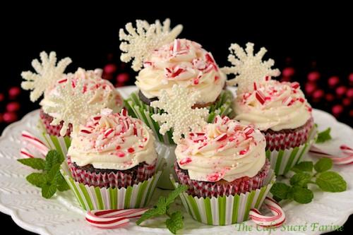 Chocolate Cupcakes with Cream Cheese Filling