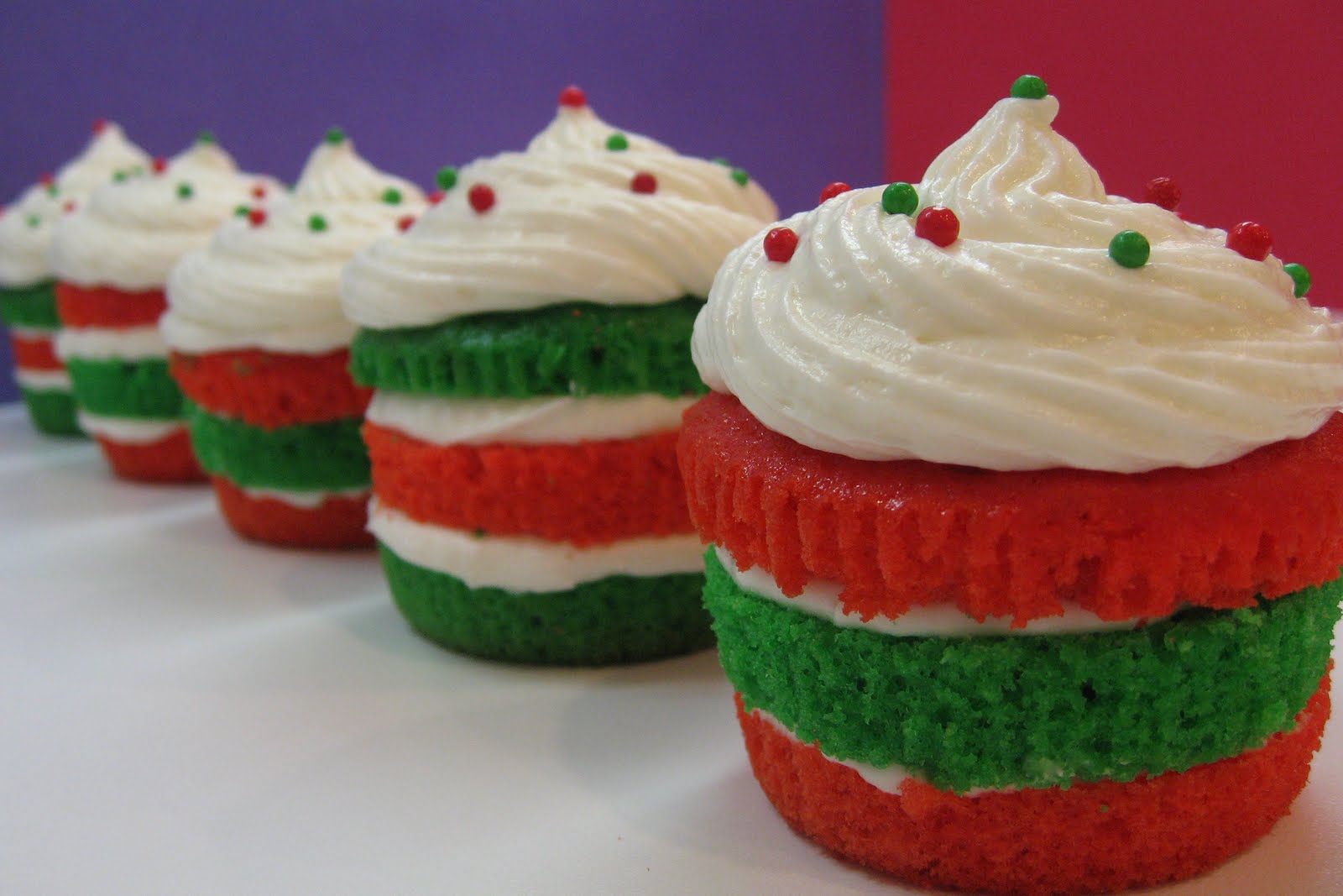 Cute Christmas Cupcakes