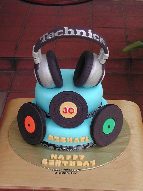 Headphones Birthday Cake