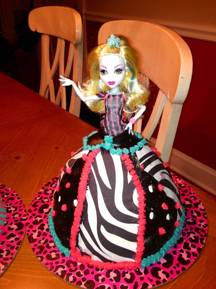 Monster High Doll Cake