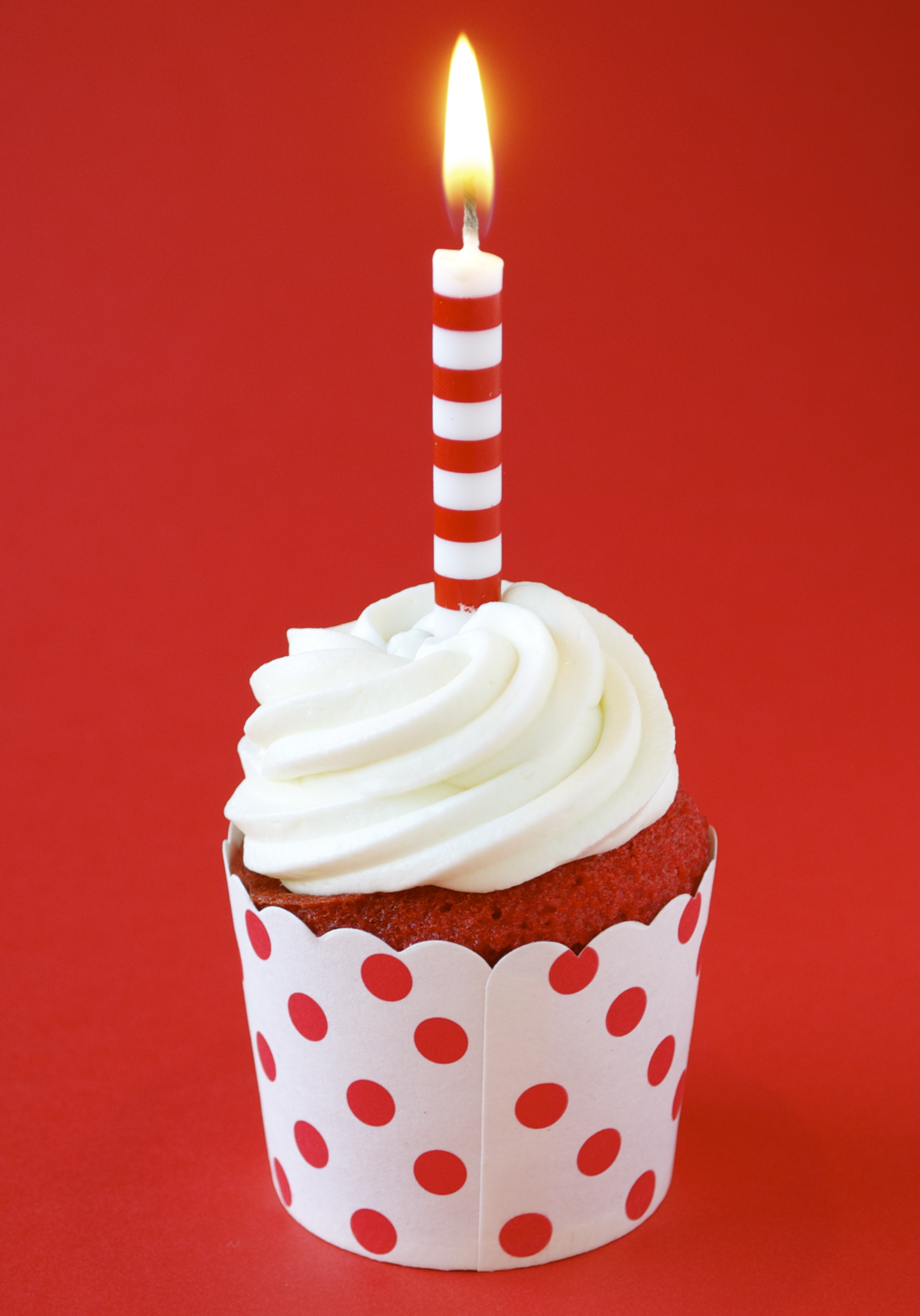 11 Photos of Red Happy Birthday Cupcakes