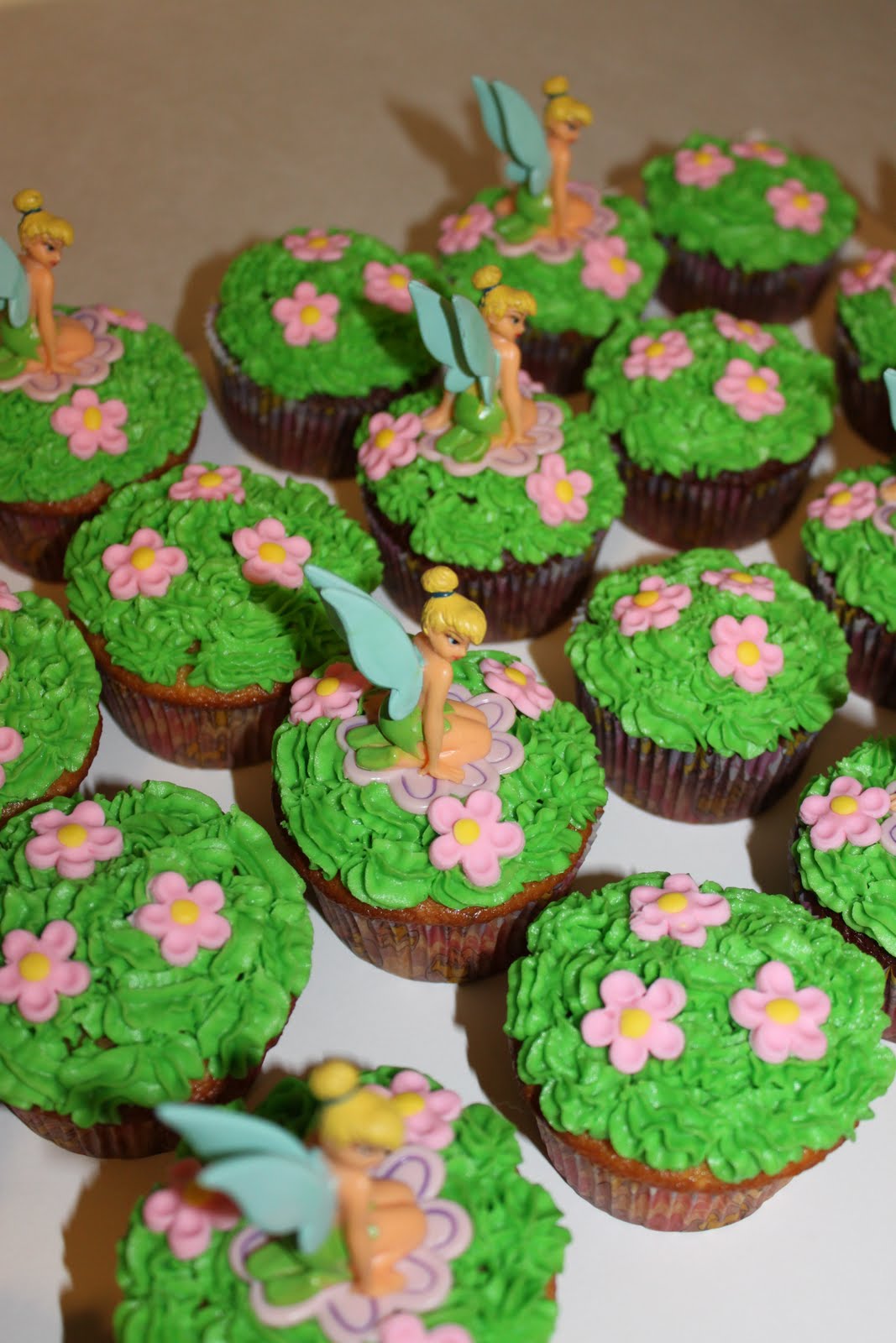 Tinkerbell Cupcake Cake