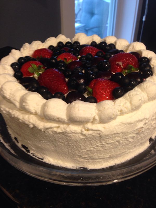 Berry Chantilly Cake