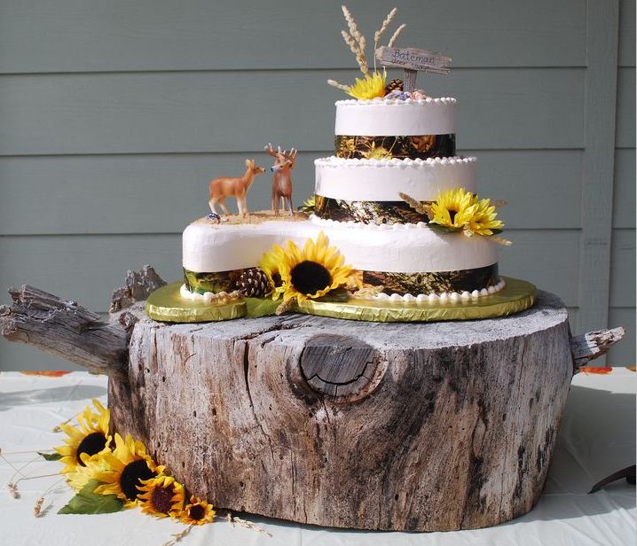 Camo Wedding Cake