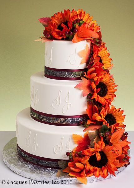 Camo Wedding Cake