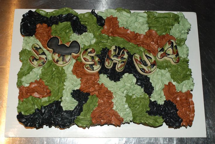 Camouflage Cupcake Cake