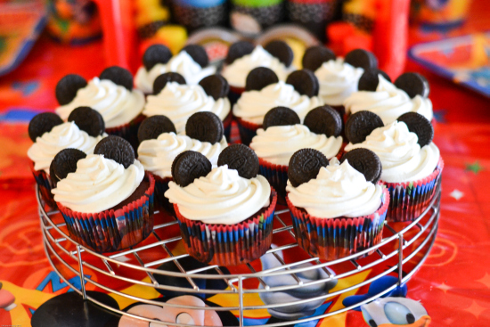 Easy Mickey Mouse Cupcakes