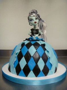 Monster High Frankie Stein Doll Cake