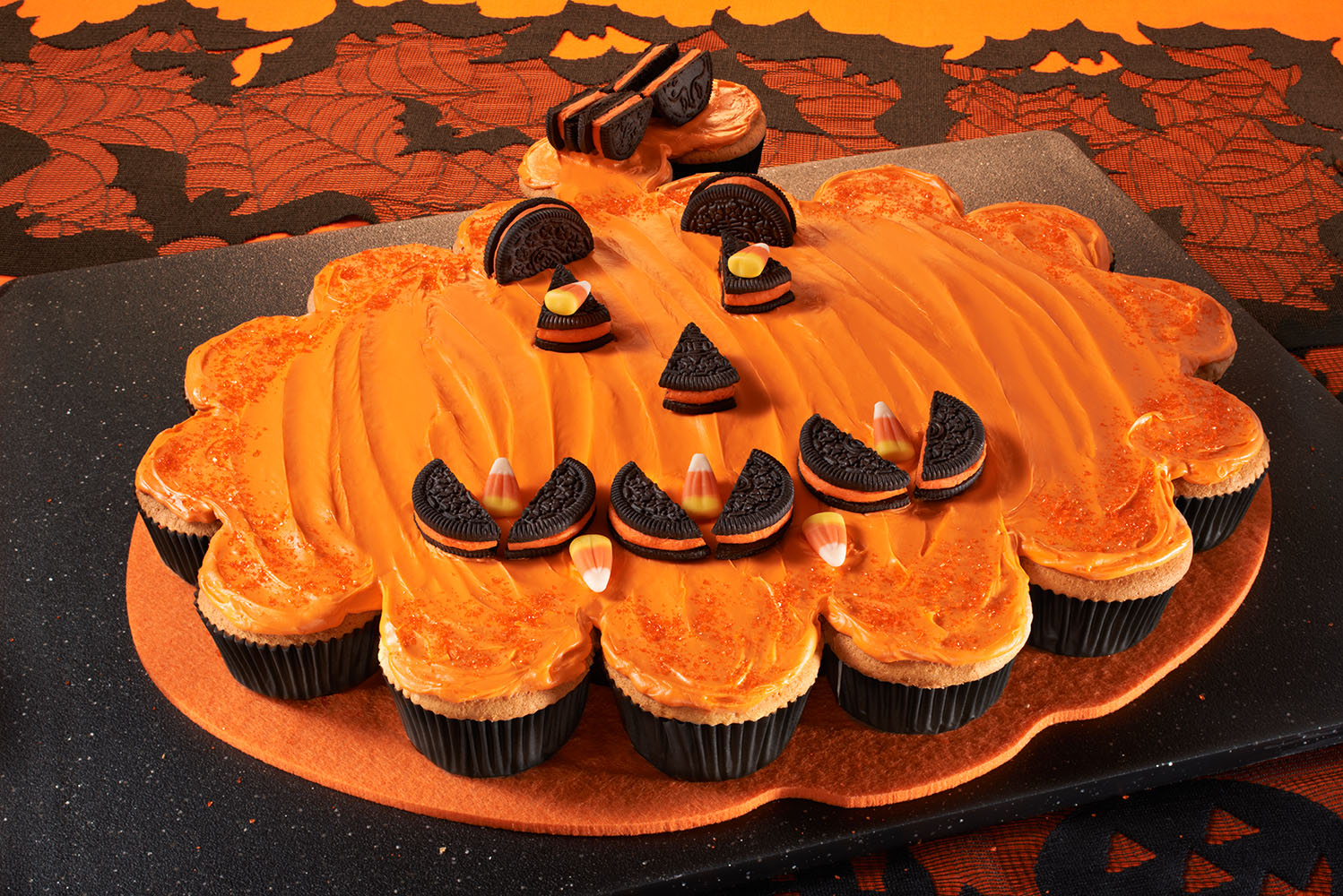 Pumpkin Pull Apart Cupcake Cake