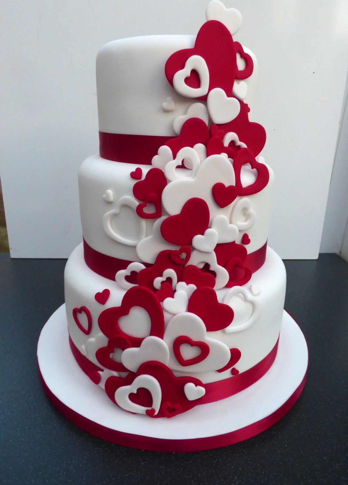 Red and White 3 Tier Wedding Cake