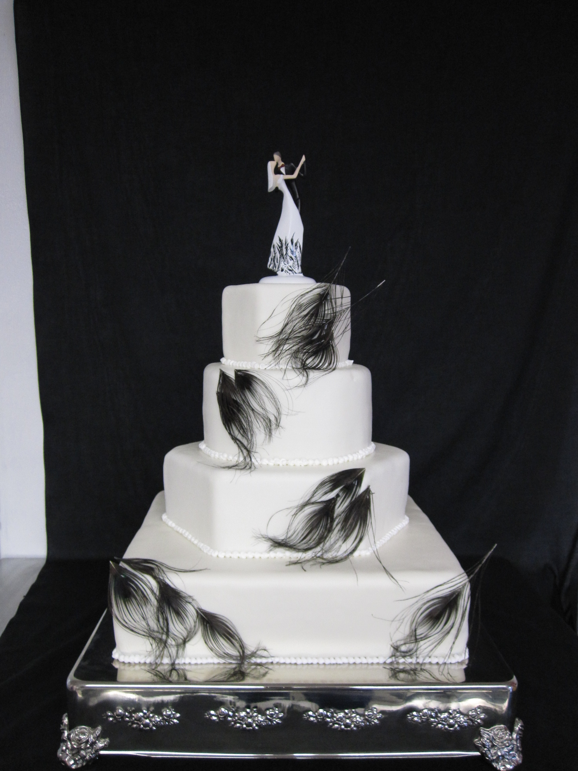 Black and White Feather Wedding Cake