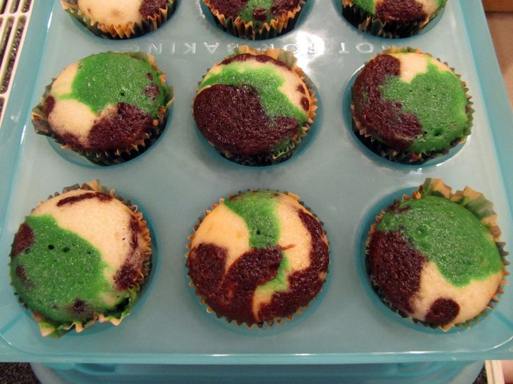 Camouflage Cupcakes