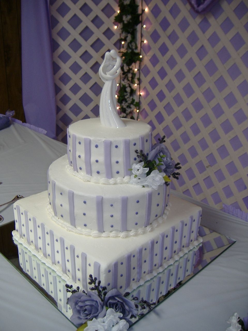 Circle Square Wedding Cake