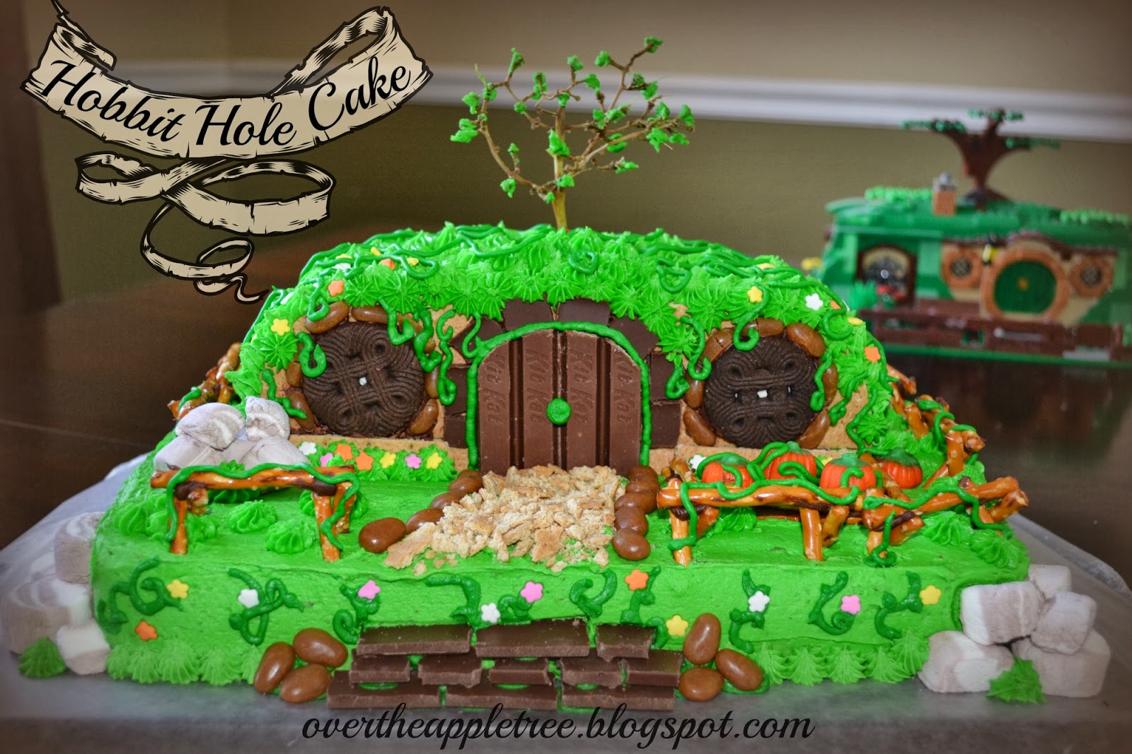 DIY Hobbit Hole Birthday Cake