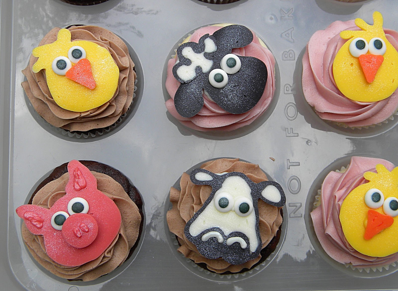 Farm Animal Shaped Cupcakes