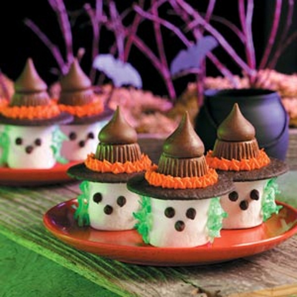 Halloween Marshmallow Witches