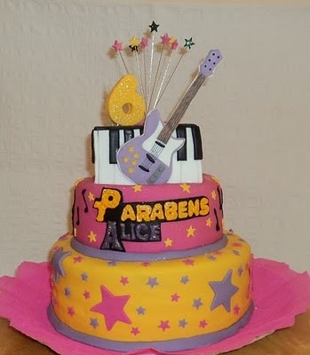 Hannah Montana Cake