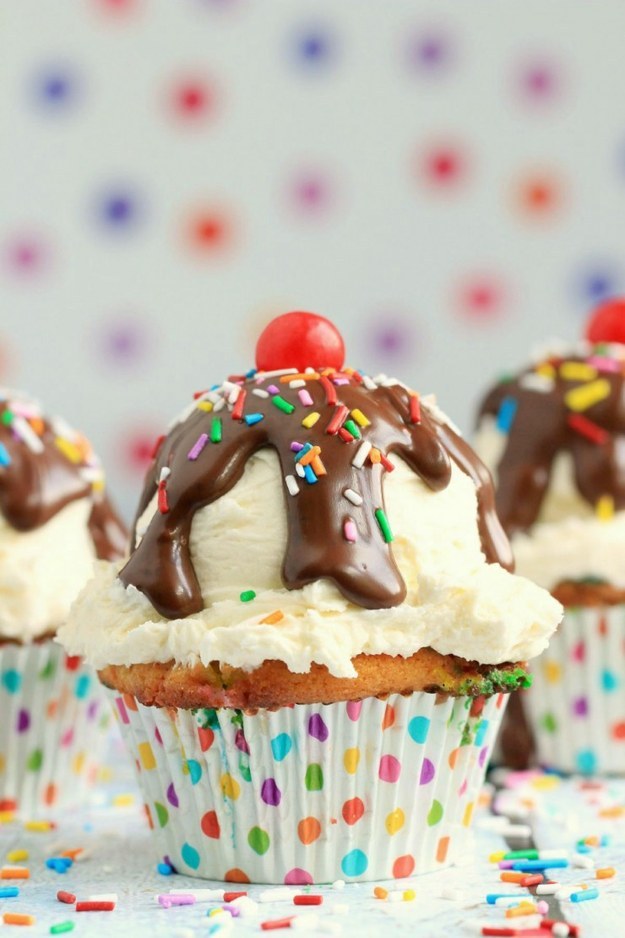 Ice Cream Sundae Cupcakes