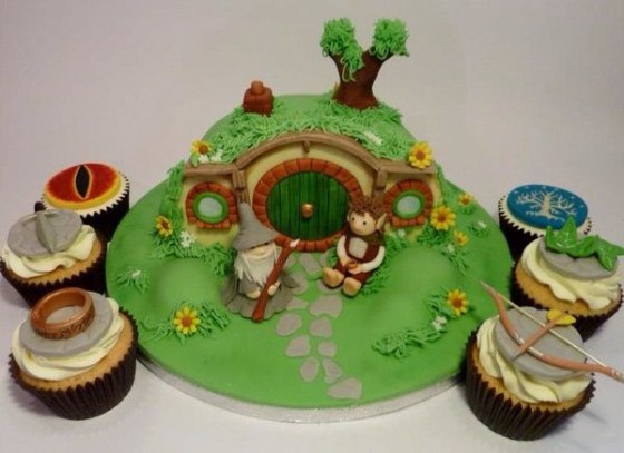 Lord of the Rings Hobbit Hole Cake