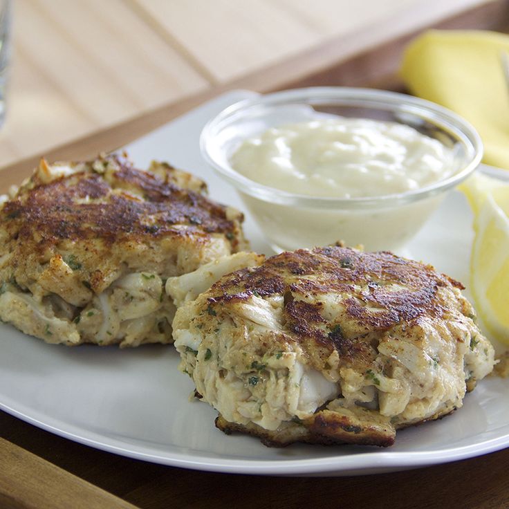 Old Bay Classic Crab Cakes