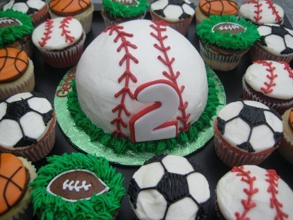 12 12th Bithday Sports Cupcakes Photo - Sports Cupcakes, Sports Ball ...