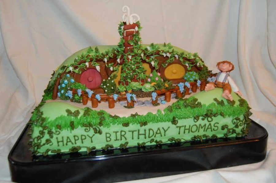 The Hobbit and Lord of the Rings Cake