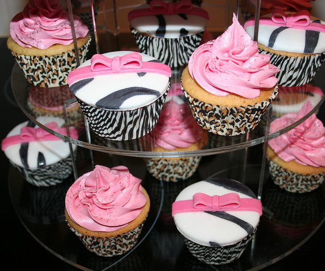 8 Photos of Animal Print Birthday Cupcakes