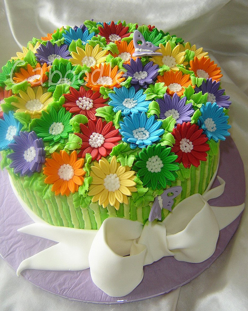 Beautiful Flower Garden Cake