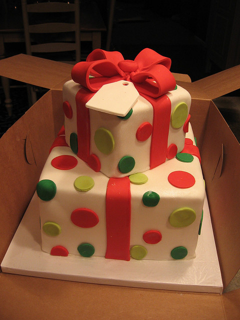 Christmas Present Birthday Cake