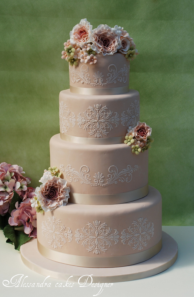 Elegant Wedding Cake