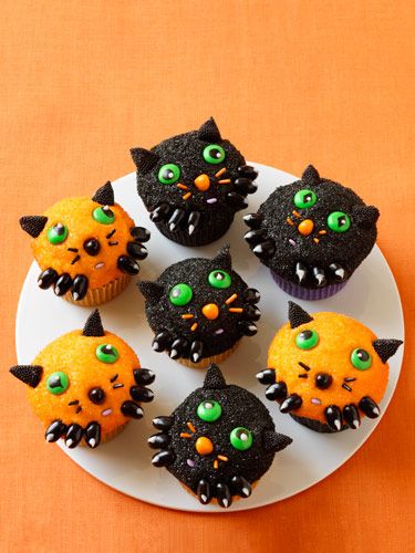 Halloween Cat Cupcake